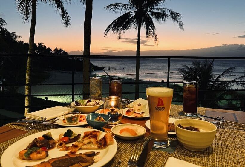 호텔 The Moon Beach Museum Resort