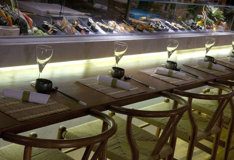 هتل The Park Kolkata