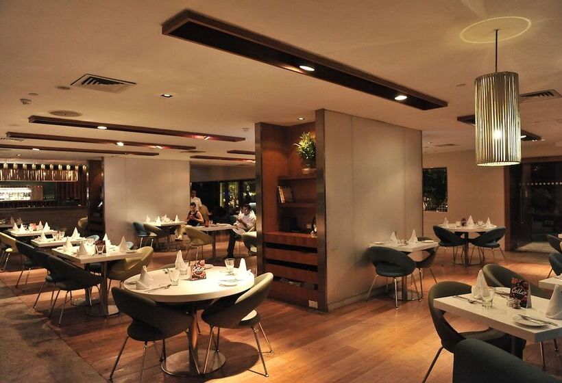 هتل The Park Kolkata