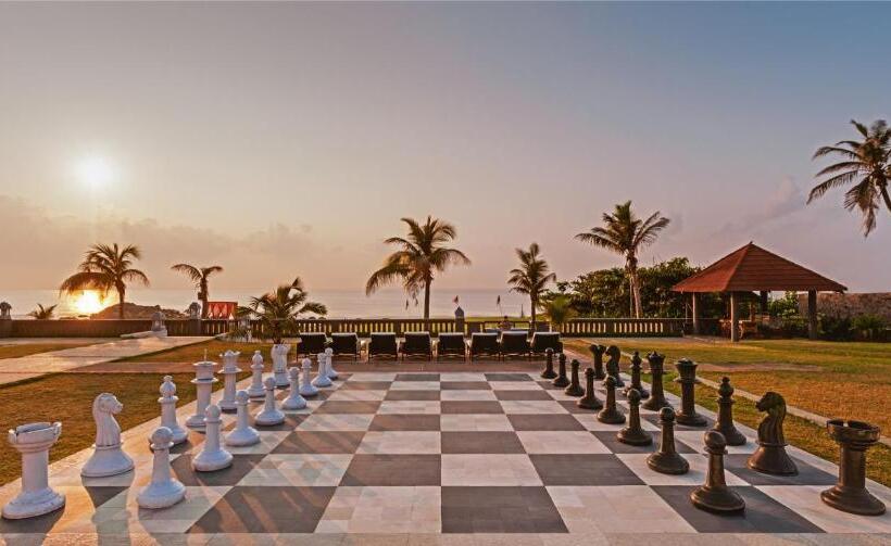 Отель The Park  Visakhapatnam