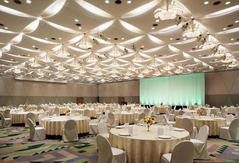 هتل The Prince Kyoto Takaragaike, Autograph Collection