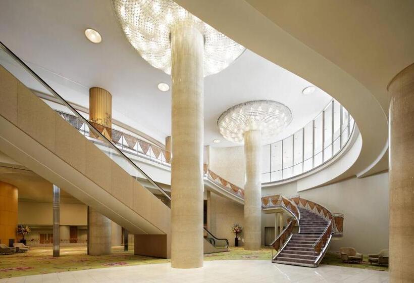 هتل The Prince Kyoto Takaragaike, Autograph Collection