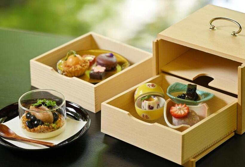 هتل The Prince Kyoto Takaragaike, Autograph Collection