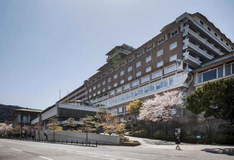 هتل The Westin Miyako Kyoto
