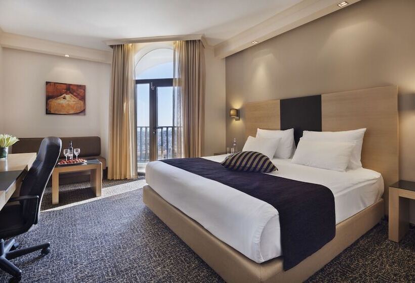 Отель Vert Jerusalem By Afi