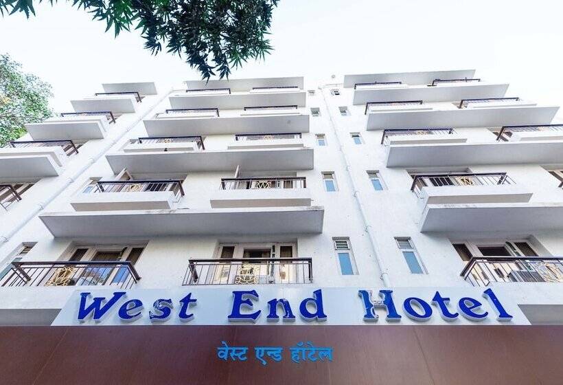 בית מלון כפרי West End