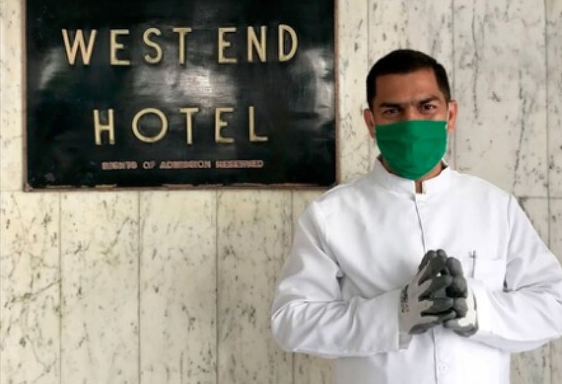 בית מלון כפרי West End