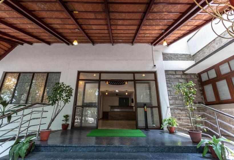 Kstdc Hotel Mayura Adilshahi Bijapur