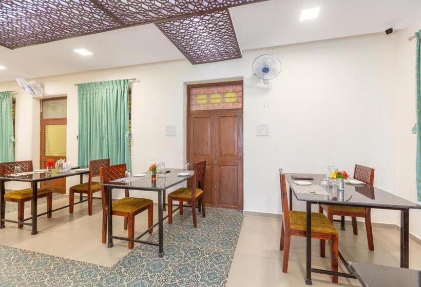 Kstdc Hotel Mayura Adilshahi Bijapur