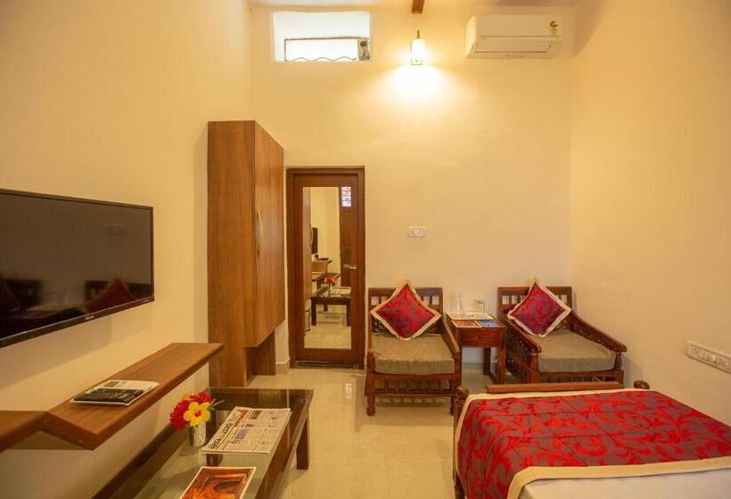 Kstdc Hotel Mayura Adilshahi Bijapur