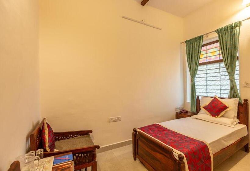 Kstdc Hotel Mayura Adilshahi Bijapur