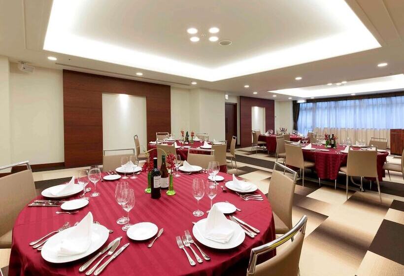 בית מלון כפרי Mercure Okinawa Naha