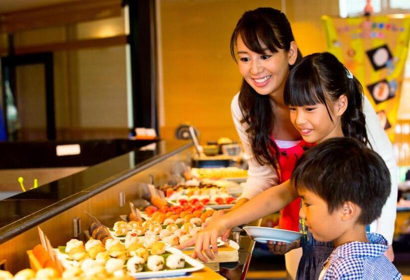 Renaissance Okinawa Resort