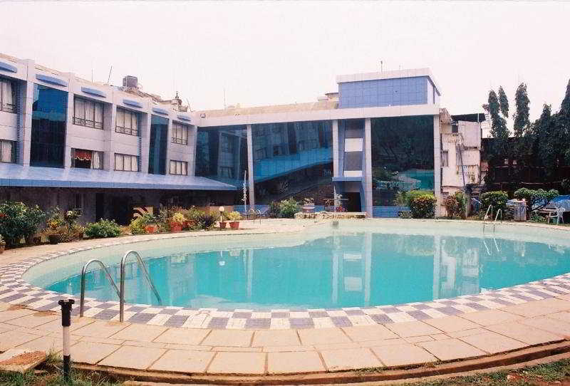 Silver Sands Beach Resort