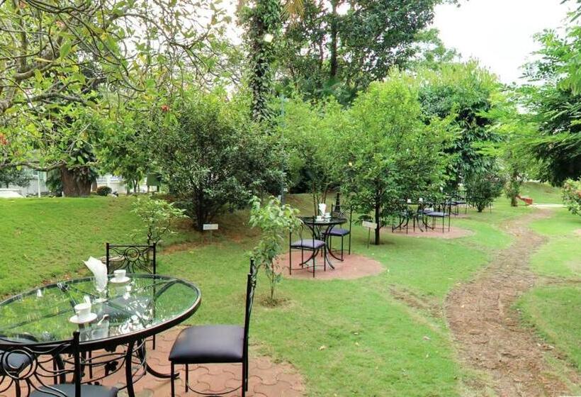 The Mascot Hotel A Heritage Living Experience