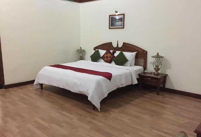 The Mascot Hotel A Heritage Living Experience