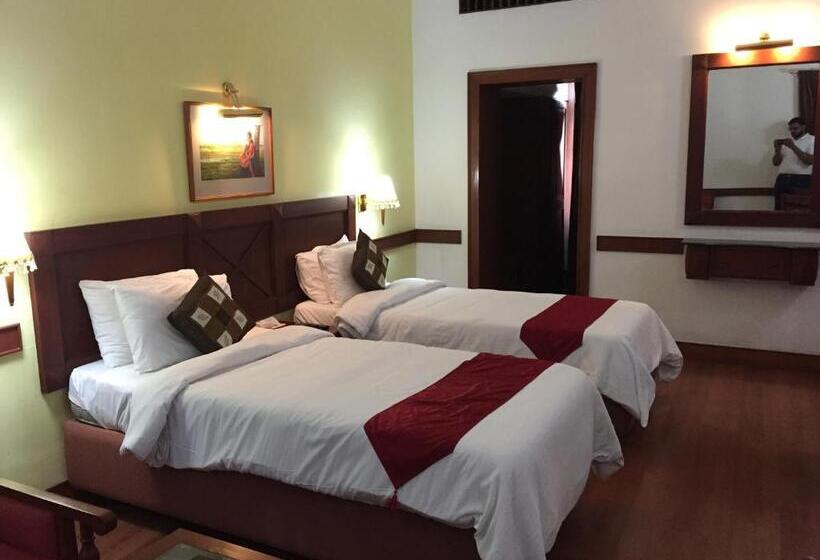 The Mascot Hotel A Heritage Living Experience