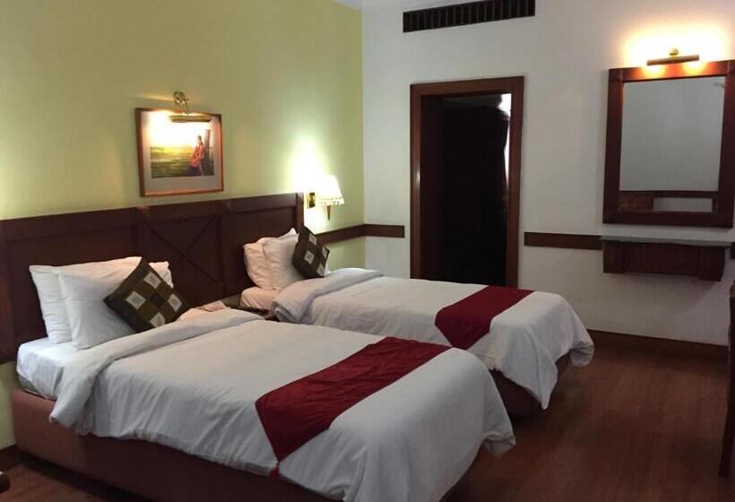 The Mascot Hotel A Heritage Living Experience