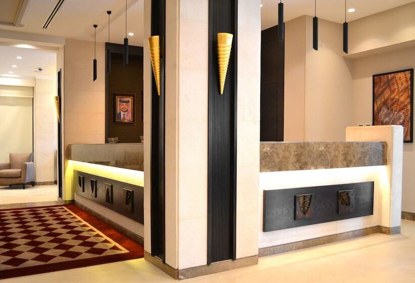 هتل Ambassador, A Boutique