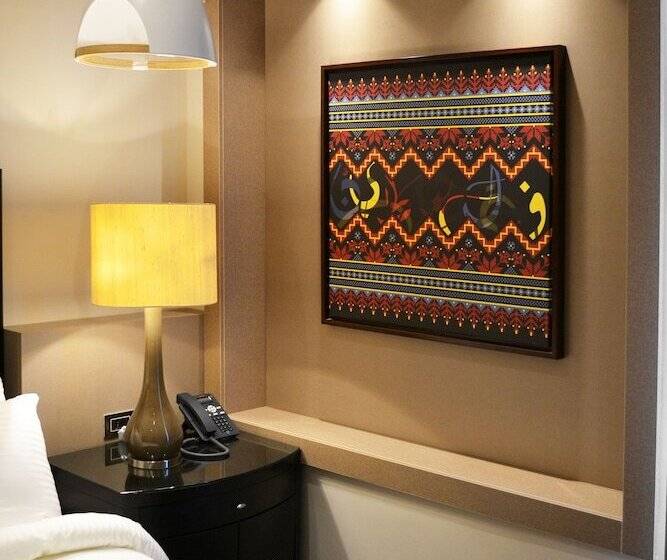 هتل Ambassador, A Boutique