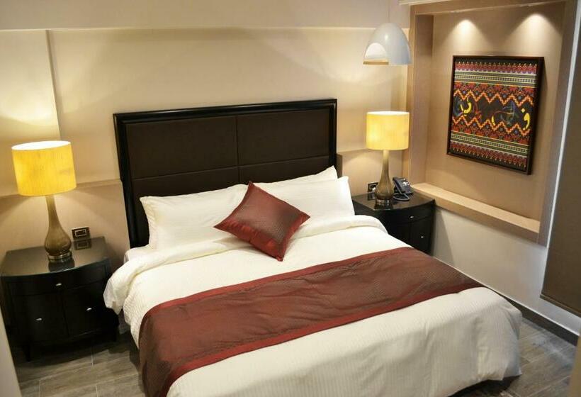 هتل Ambassador, A Boutique