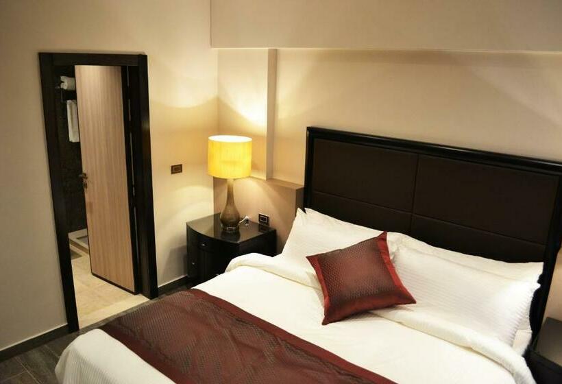 هتل Ambassador, A Boutique