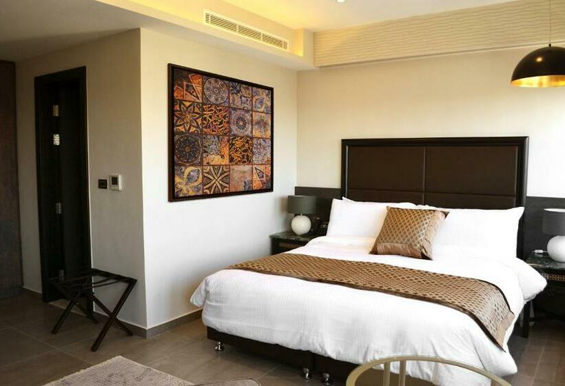 هتل Ambassador, A Boutique