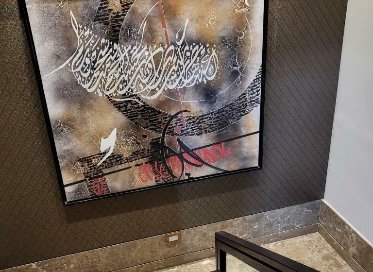 هتل Ambassador, A Boutique