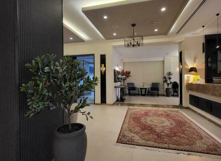 هتل Ambassador, A Boutique