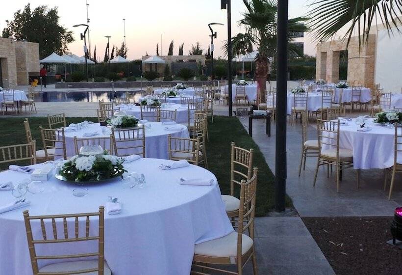 Отель Amman Airport