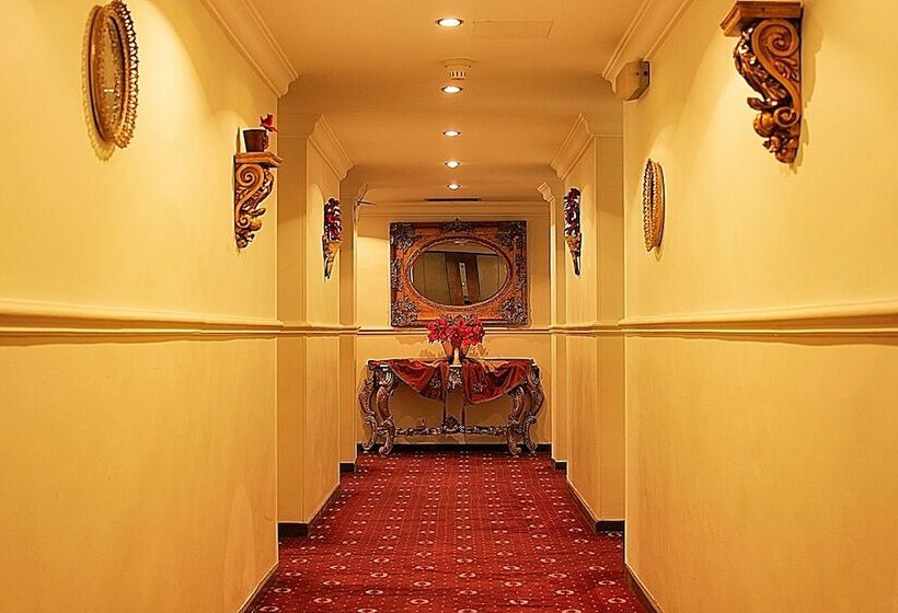 Carlton Tower Hotel Kuwait