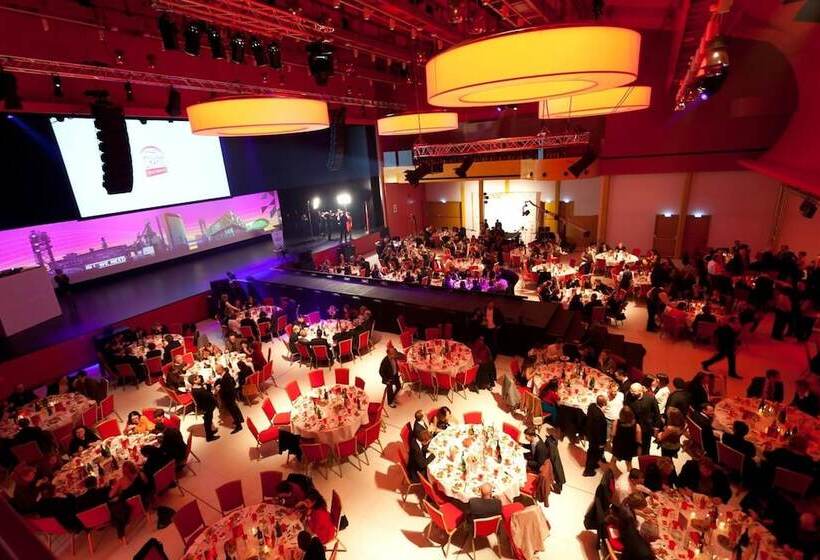 ホテル Casino 2000   Adult Guests Only