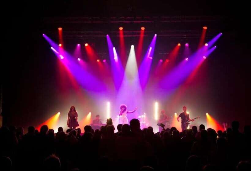 ホテル Casino 2000   Adult Guests Only