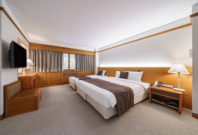 Commodore Hotel Busan