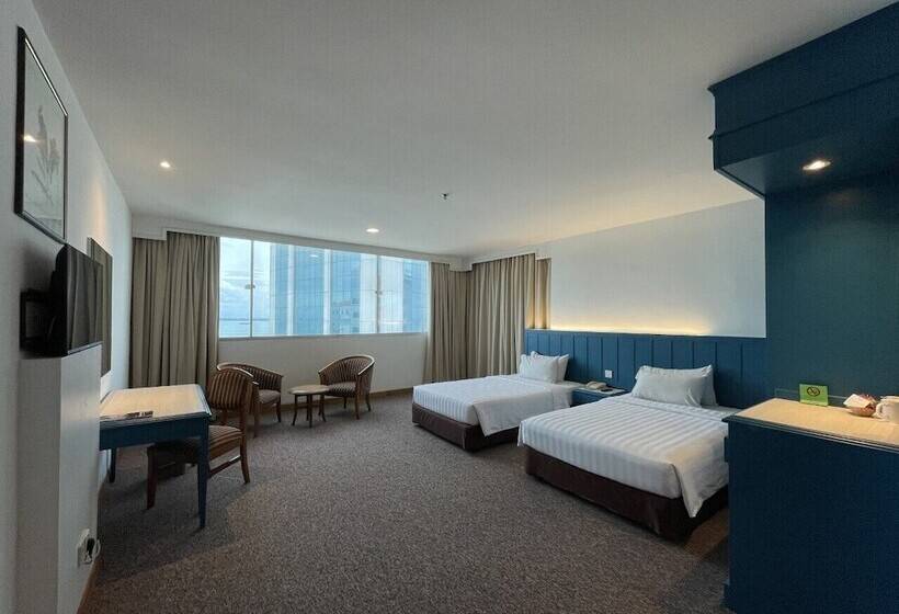 בית מלון כפרי Continental