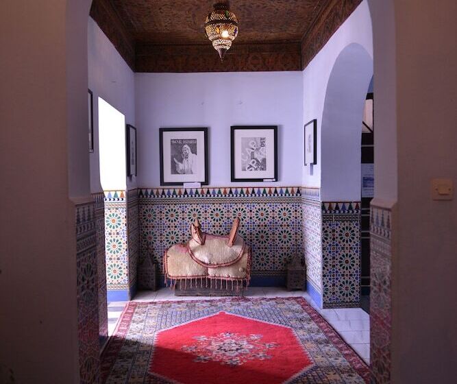 בית מלון כפרי Continental