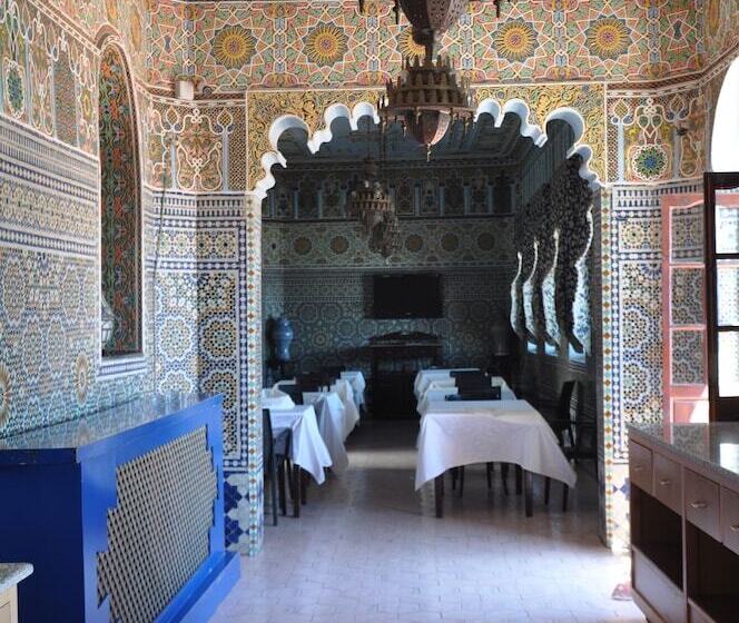 בית מלון כפרי Continental