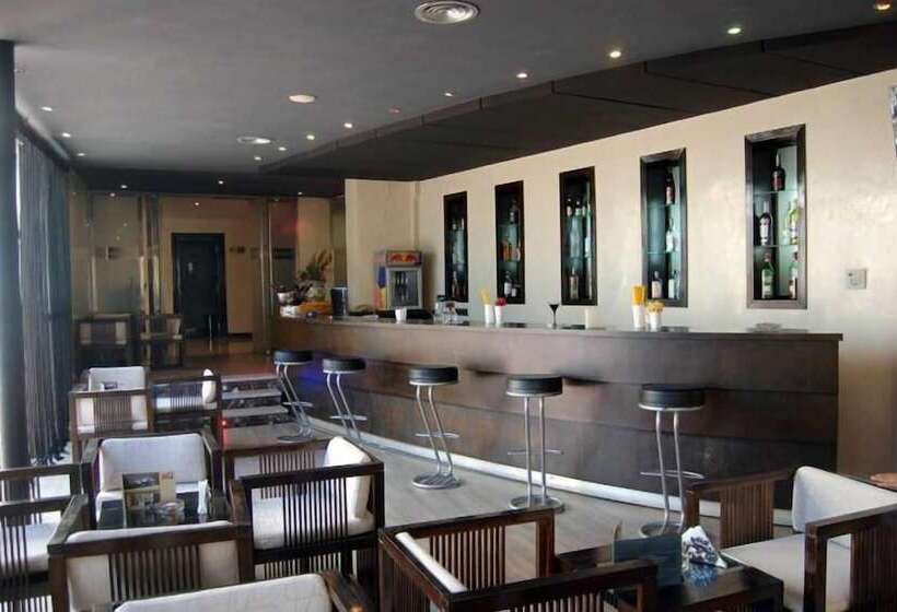 هتل De La Corniche