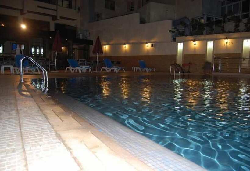 هتل De La Corniche