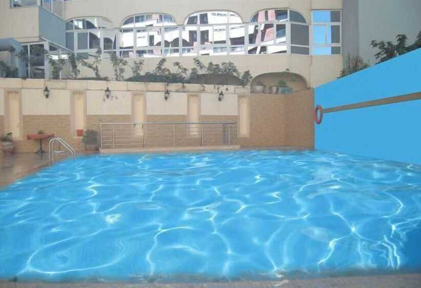 هتل De La Corniche