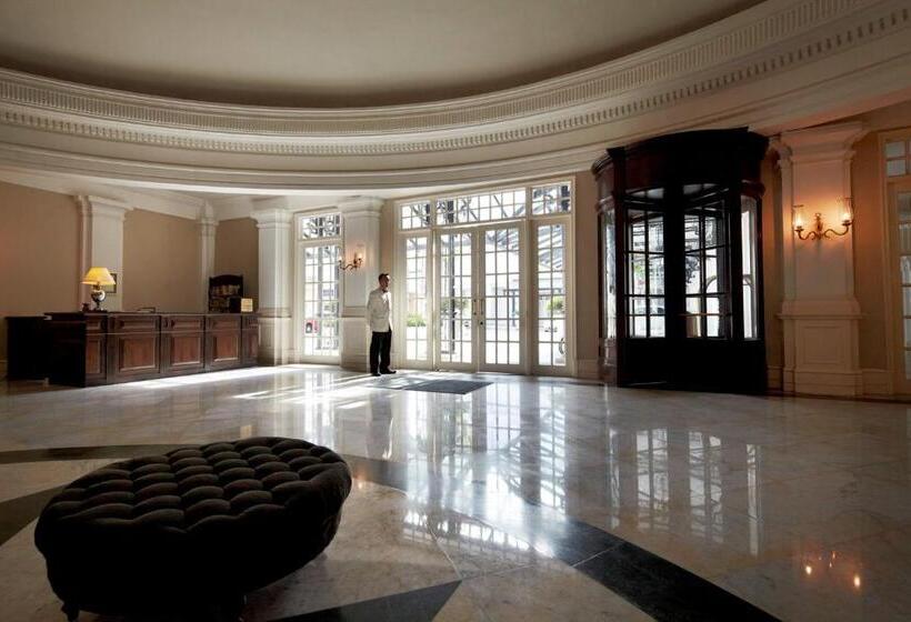 בית מלון כפרי Eastern And Oriental