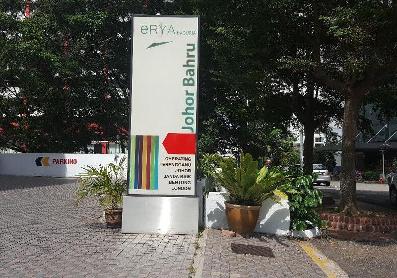 בית מלון כפרי Erya By Suria Johor Bahru