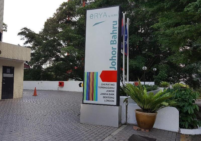 בית מלון כפרי Erya By Suria Johor Bahru