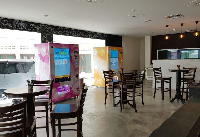 בית מלון כפרי Garden Inn