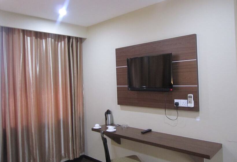 בית מלון כפרי Garden Inn