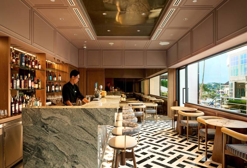 ホテル Hilton Kuching