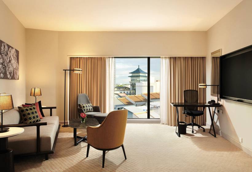 هتل Hilton Kuching
