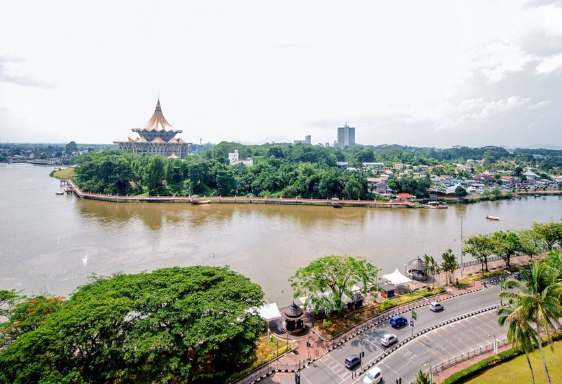 ホテル Hilton Kuching