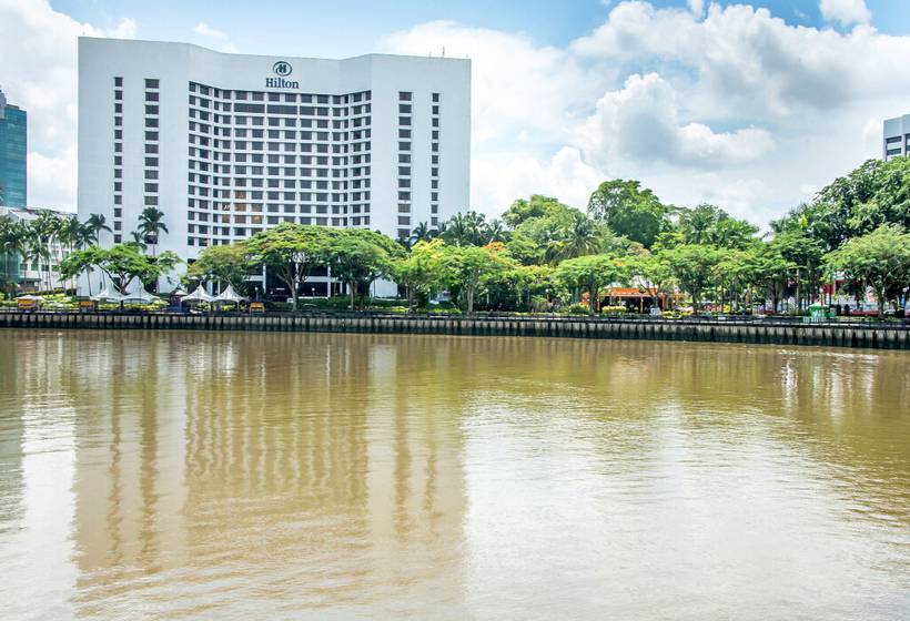هتل Hilton Kuching