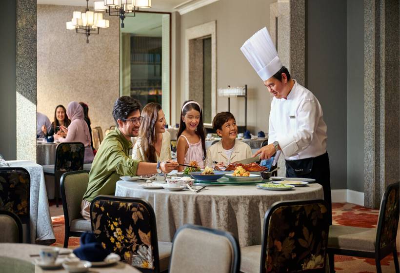 ホテル Hilton Kuching